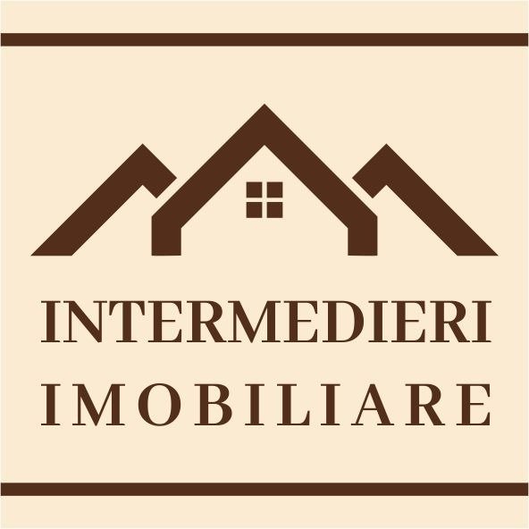 Casa cu 2 camere, curte comuna cu vecini civilizati